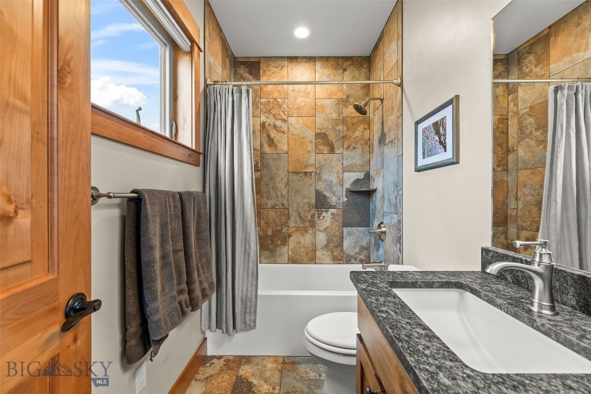 20 Libra Drive Property Photo 49