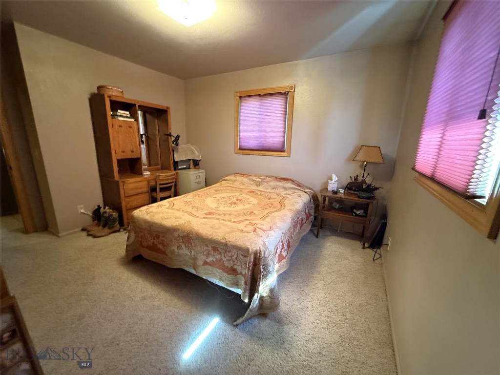 2606 N 17th Road Property Photo 19