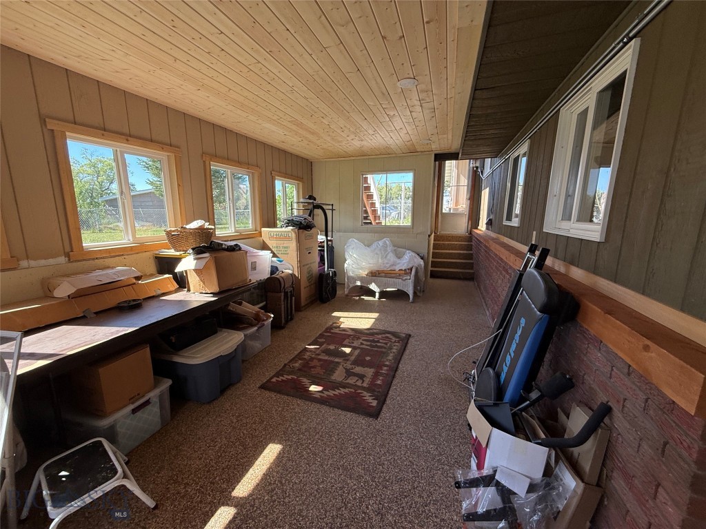 2606 N 17th Road Property Photo 27
