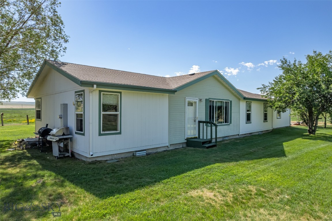 7770 Old Yellowstone Trail Property Photo 3