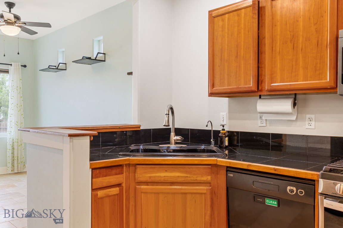 309 Woodman Drive Property Photo 15