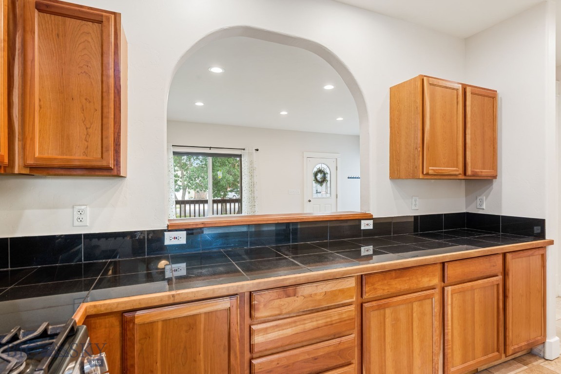309 Woodman Drive Property Photo 16