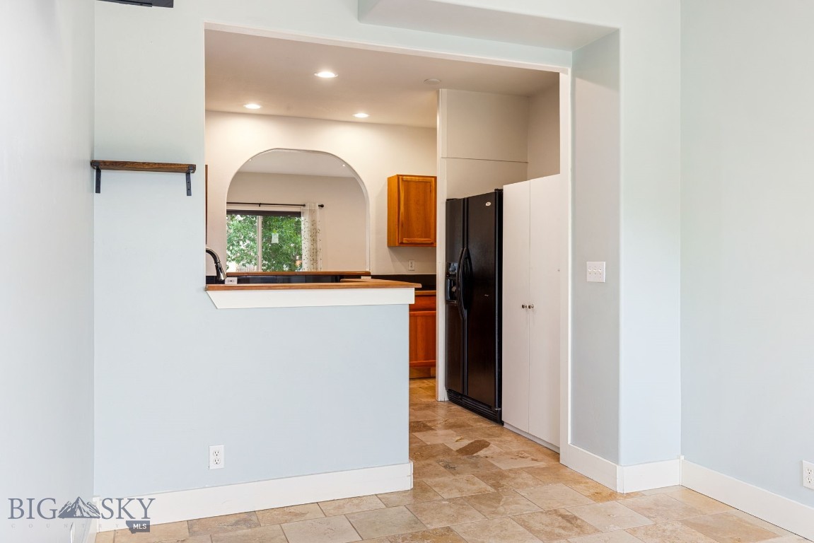 309 Woodman Drive Property Photo 18