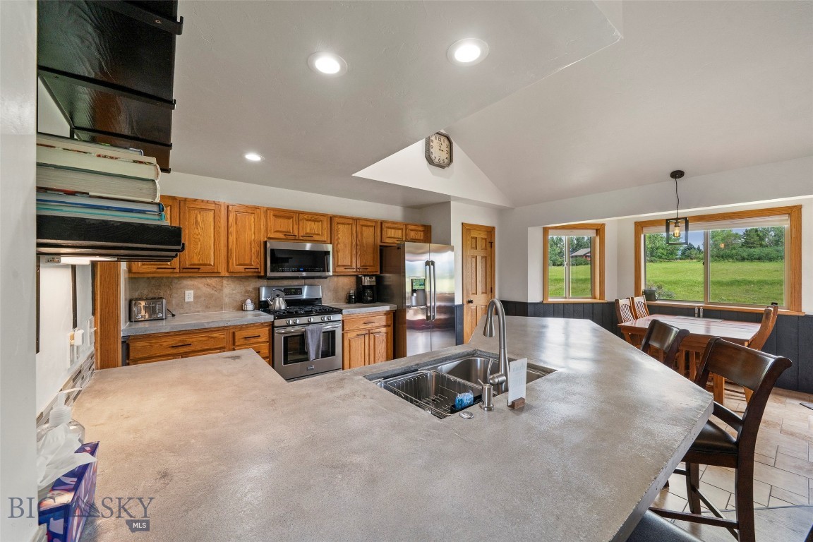 455 Dulohery Lane Property Photo 40