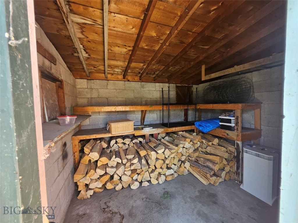 29 N Washington Property Photo 15