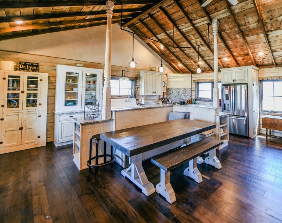 1100 Carrigan Property Photo 43