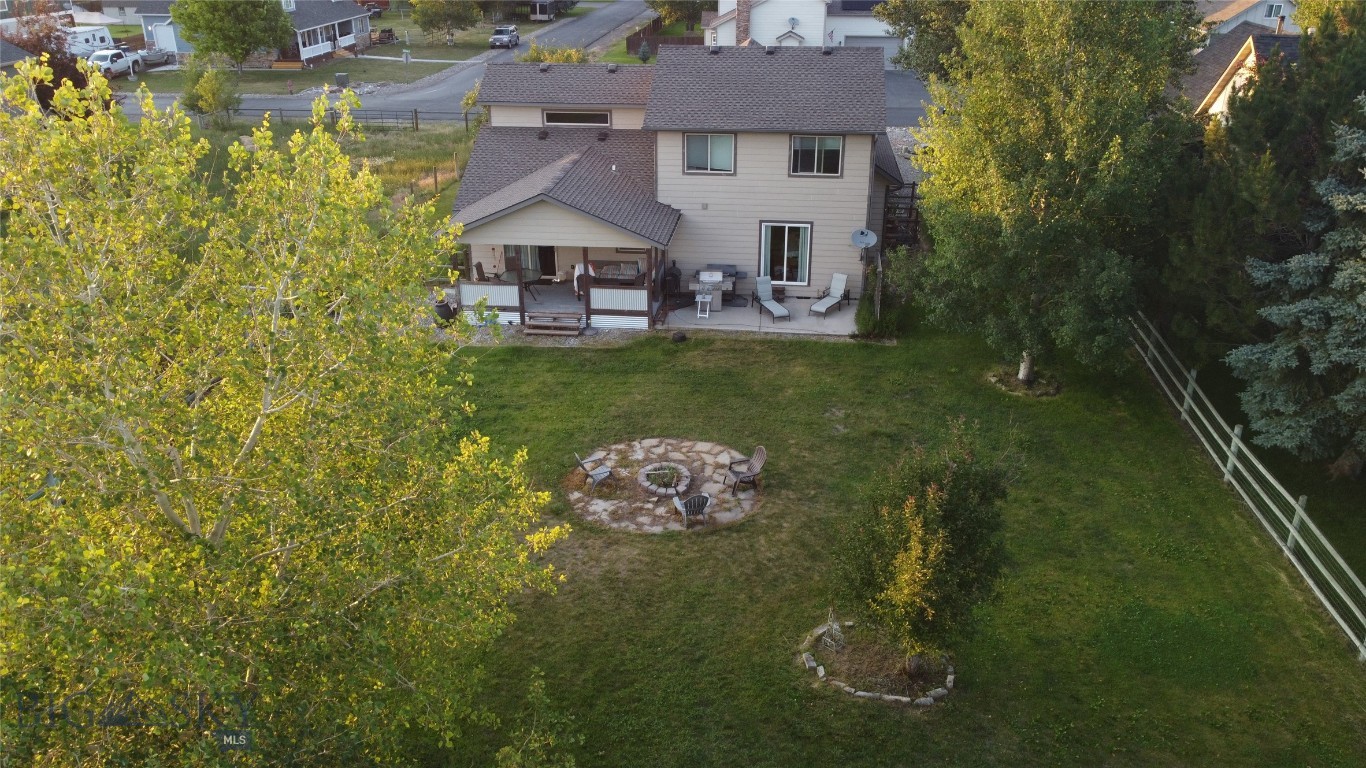 218 East Tobiano Trail Property Photo 5