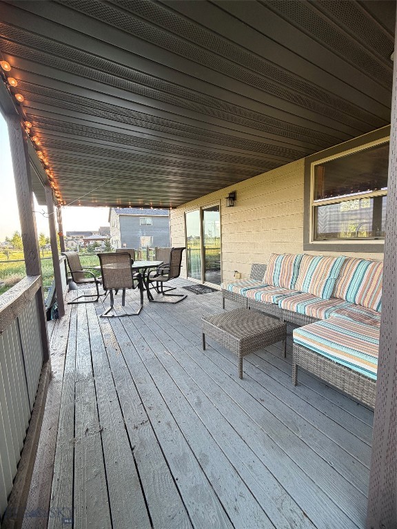 218 East Tobiano Trail Property Photo 22