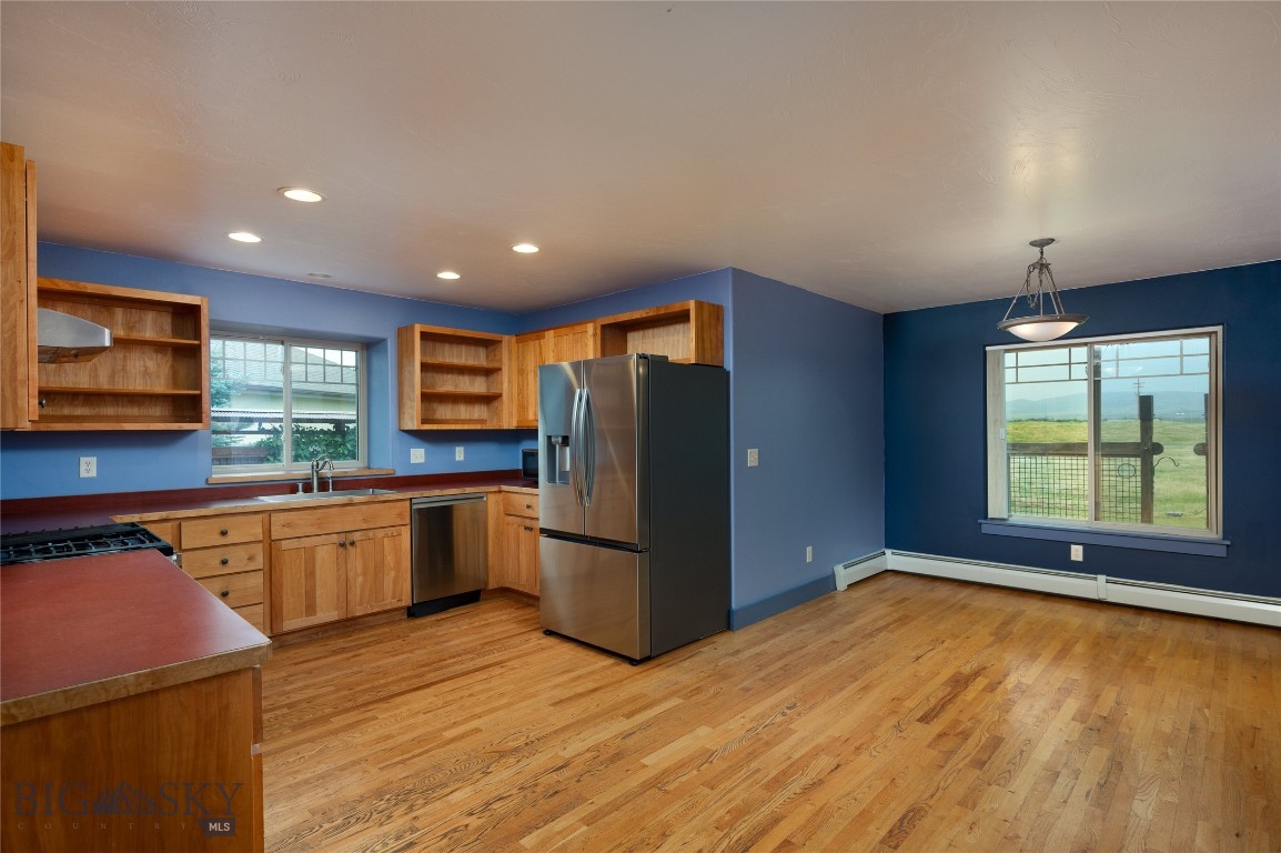 64 E Clara Court Property Photo 20