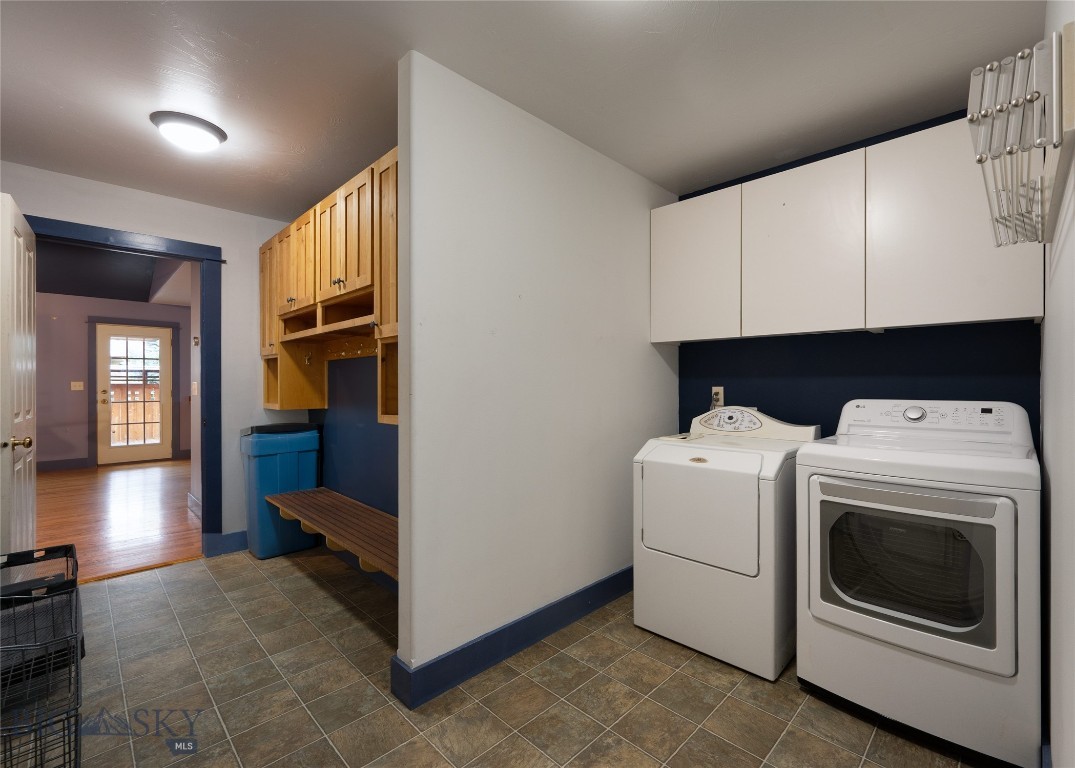 64 E Clara Court Property Photo 35