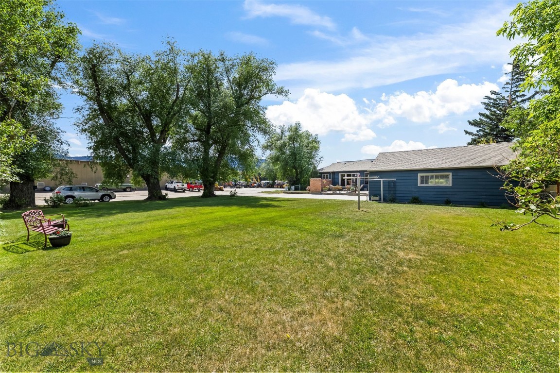 1331 W Park Street Property Photo 37