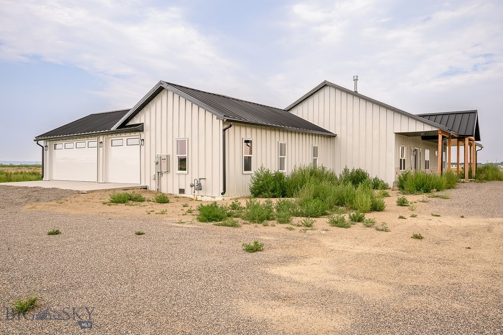 7429 Barbed Wire Drive Property Photo 11