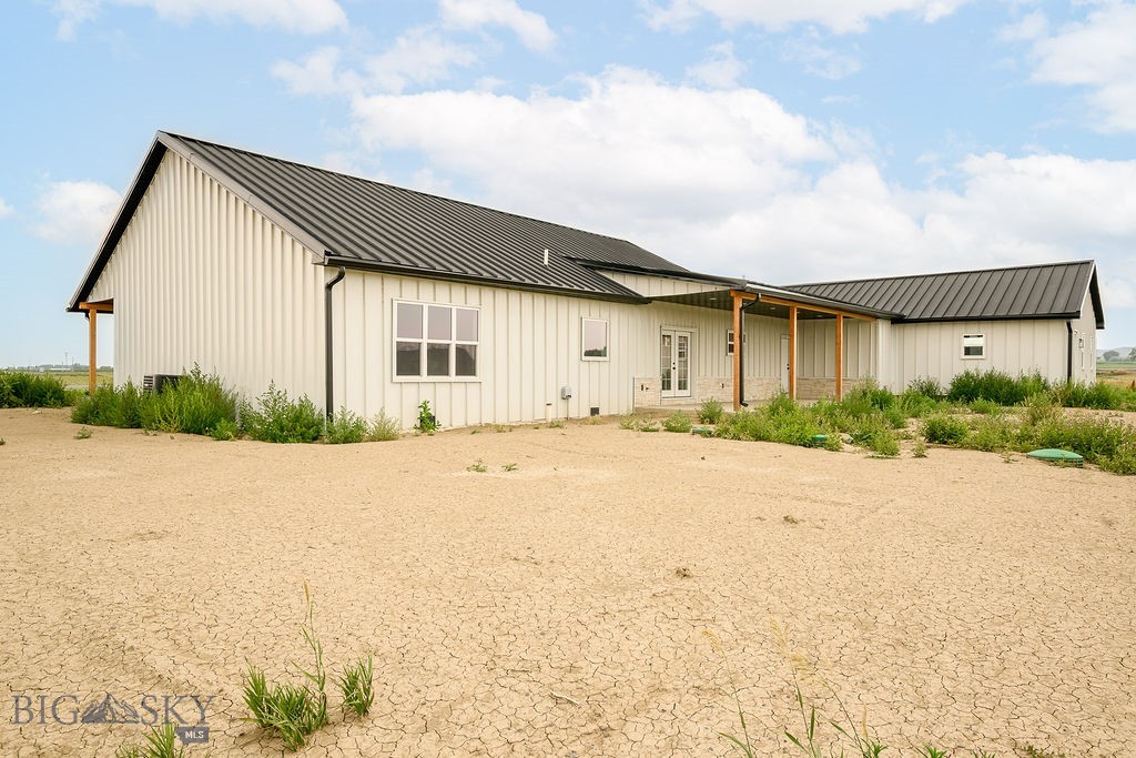 7429 Barbed Wire Drive Property Photo 13
