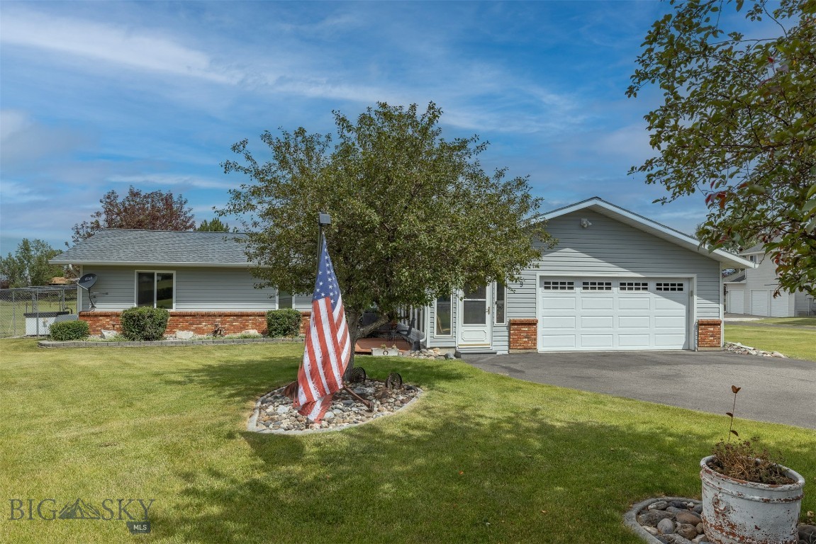 9 Indian Paintbrush Drive Property Photo 8