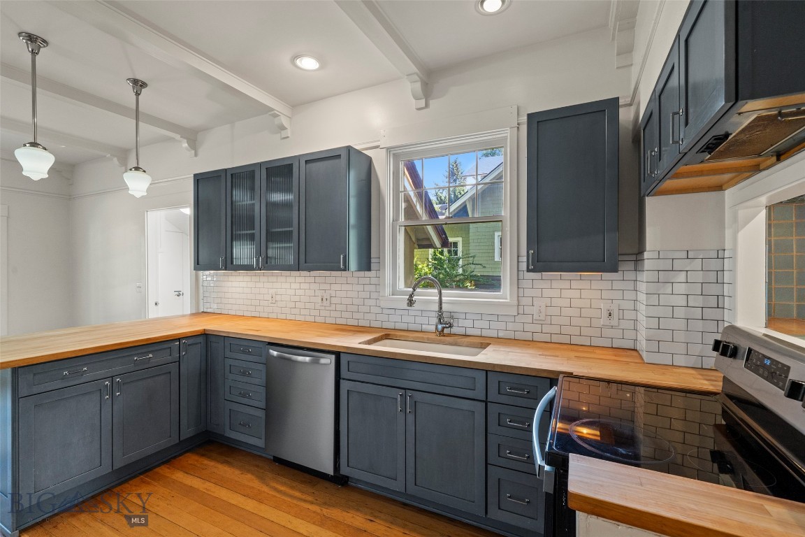 902 S 3rd Avenue Property Photo 19
