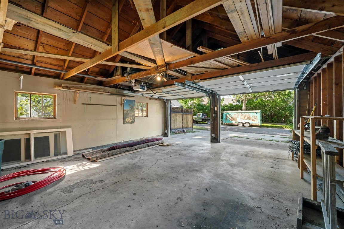 902 S 3rd Avenue Property Photo 57