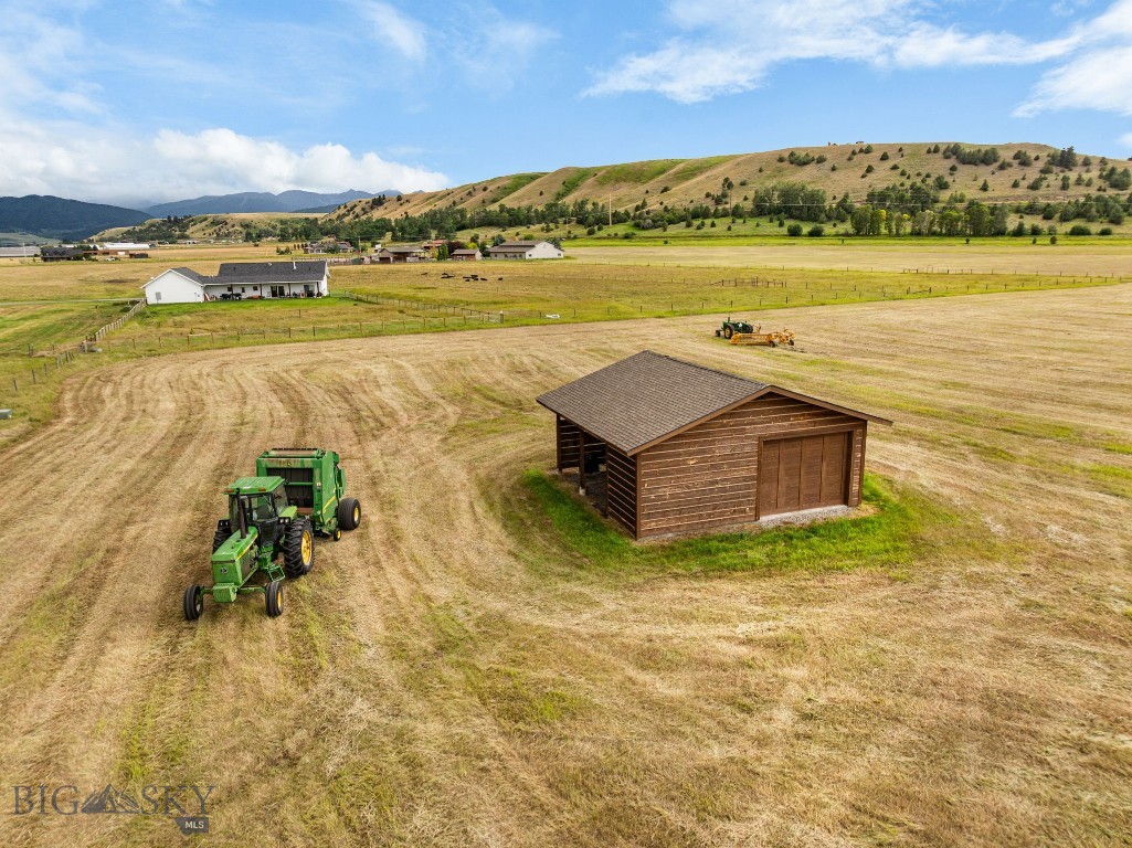 1687 Cottontail Road Property Photo 33