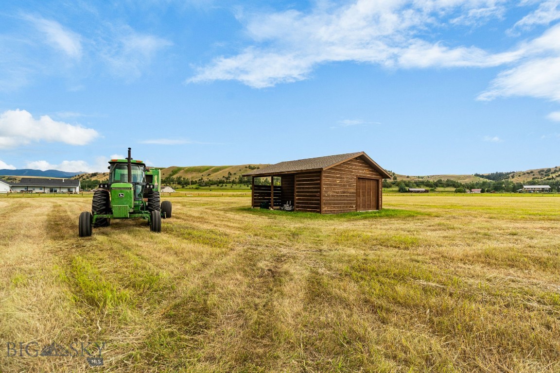 1687 Cottontail Road Property Photo 43