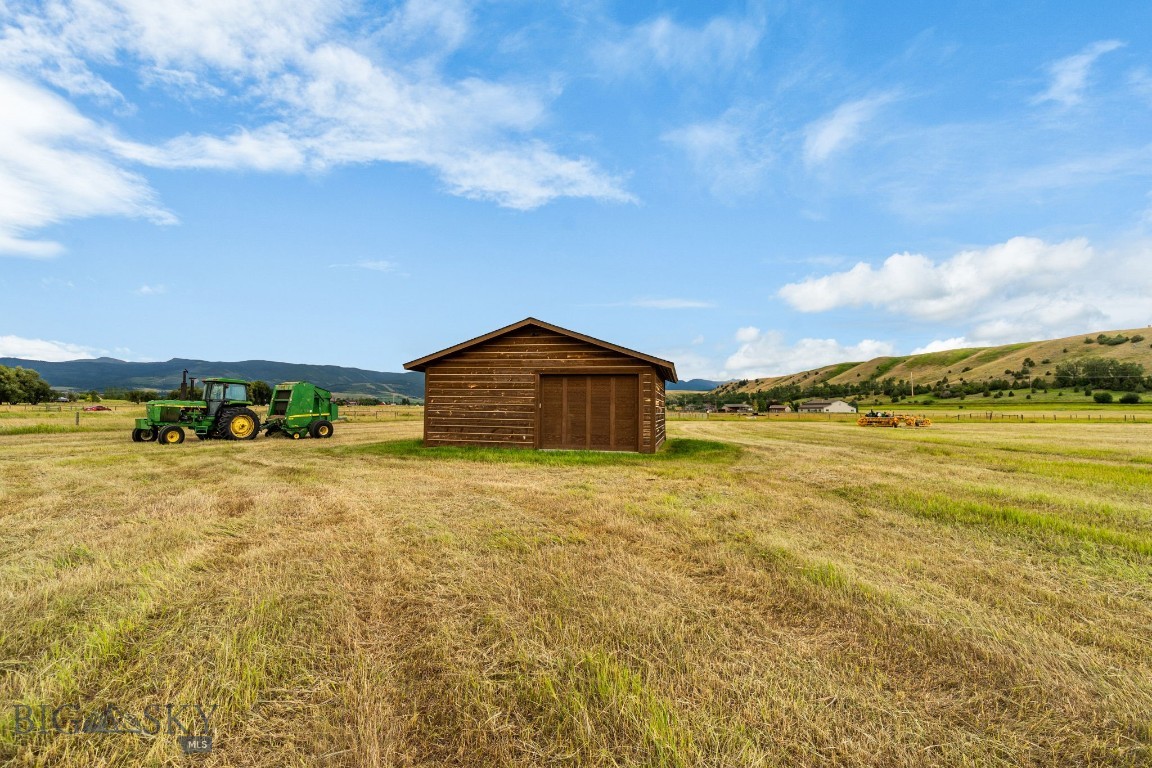 1687 Cottontail Road Property Photo 44
