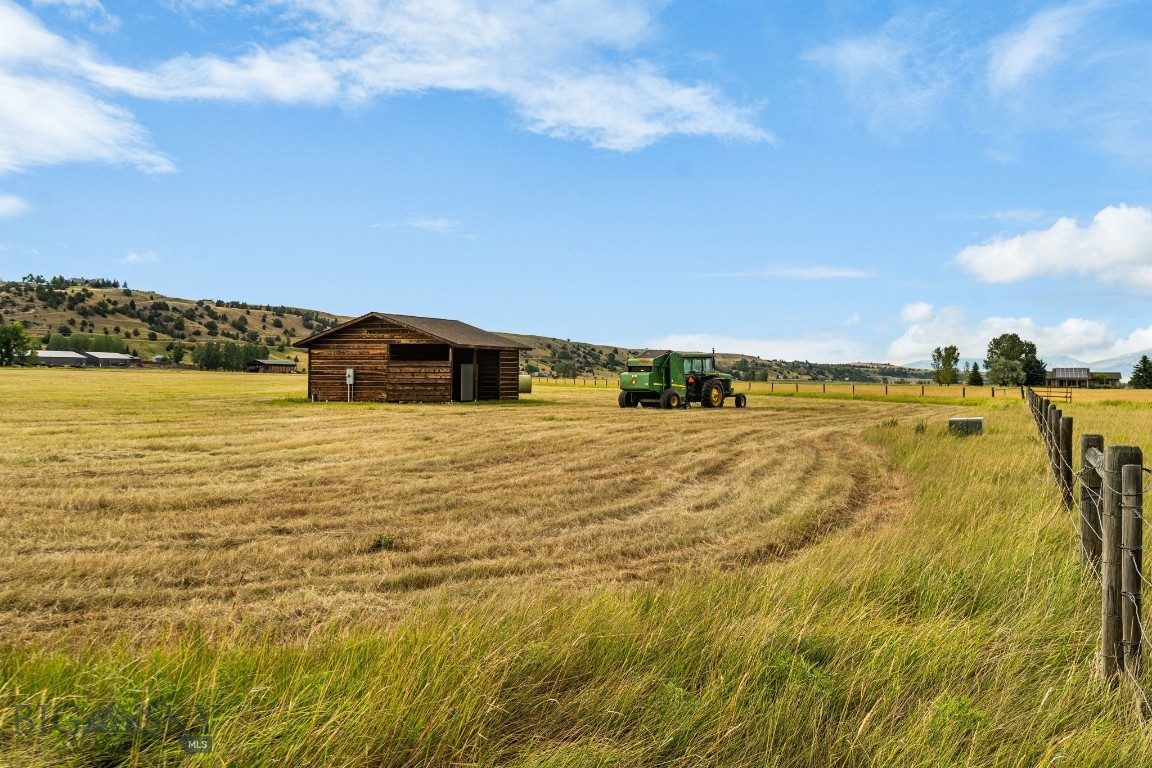 1687 Cottontail Road Property Photo 49