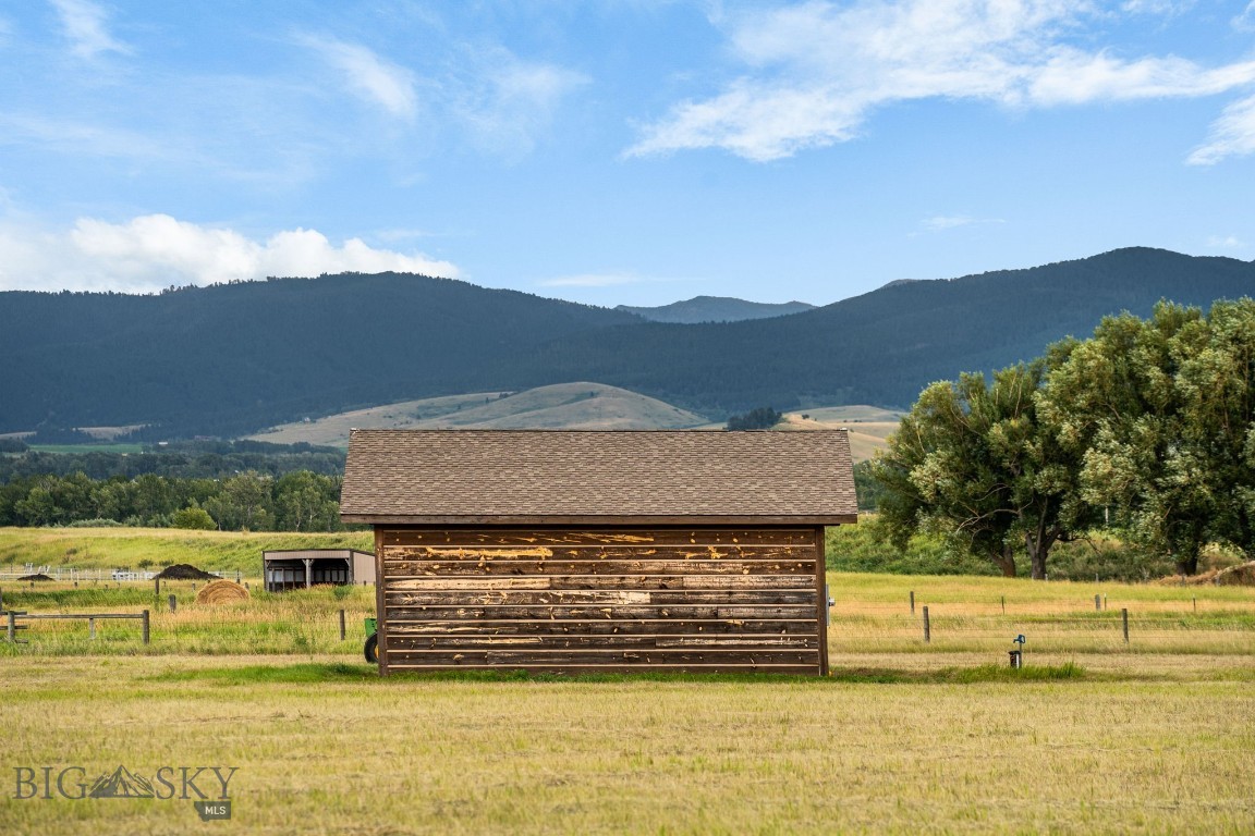 1687 Cottontail Road Property Photo 58