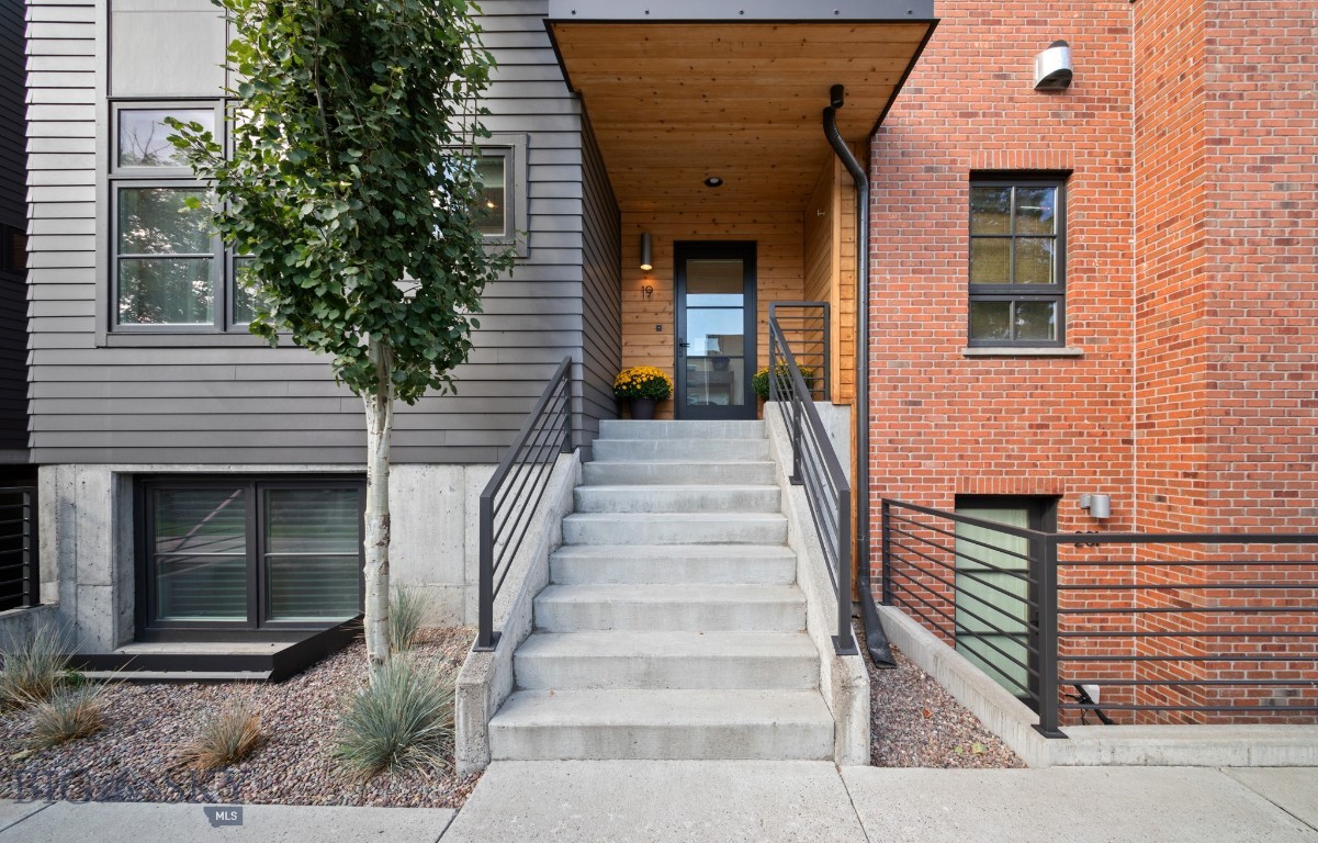 19 E Lamme Street Property Photo 2
