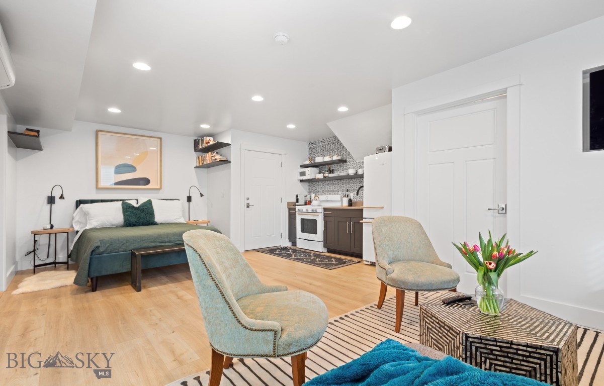 19 E Lamme Street Property Photo 49