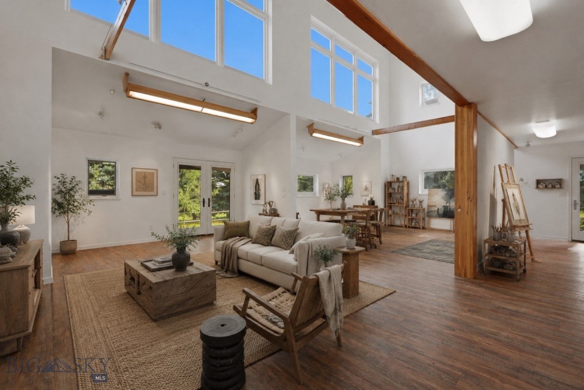 7013 Jade Property Photo 17
