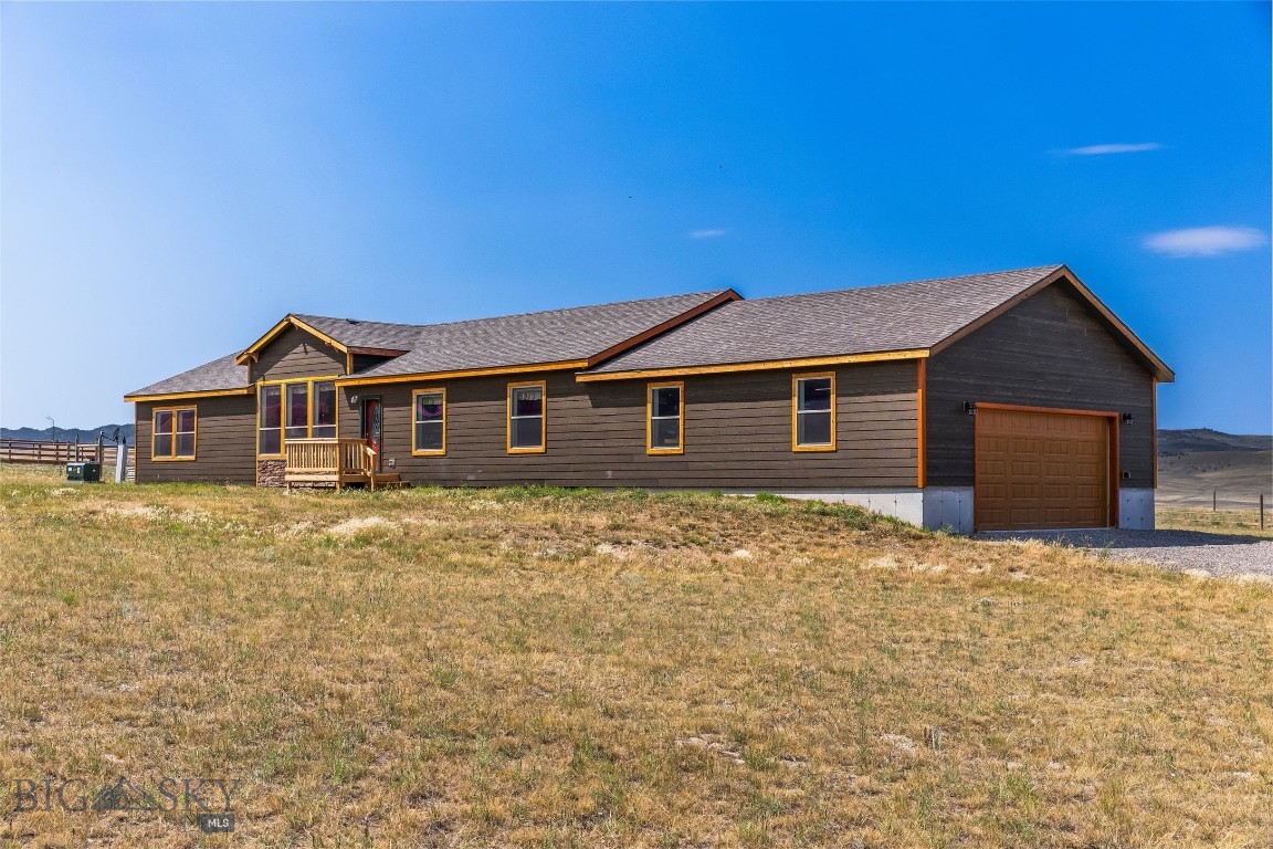 110 Buffalo Trail Property Photo 5