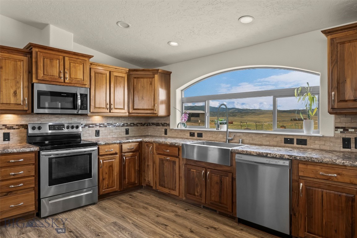 110 Buffalo Trail Property Photo 19