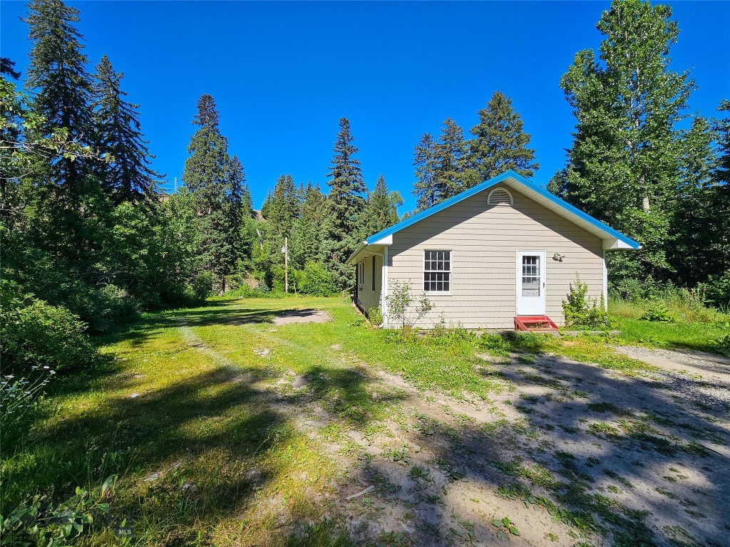 212 E Boulder Road Property Photo 4