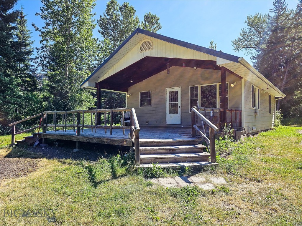 212 E Boulder Road Property Photo 6