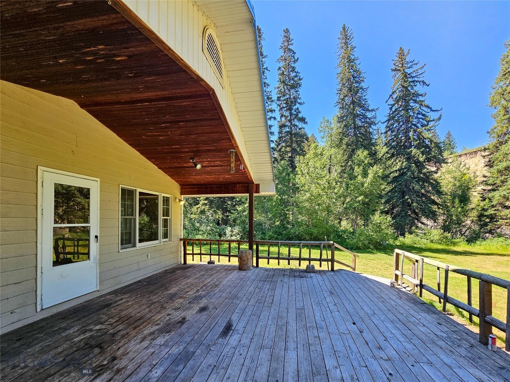 212 E Boulder Road Property Photo 12