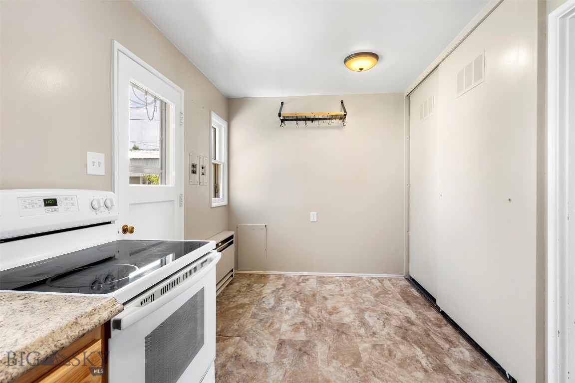 2255 North Property Photo 13