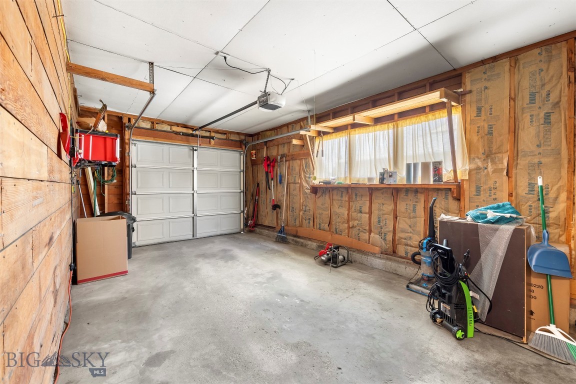 2255 North Property Photo 14