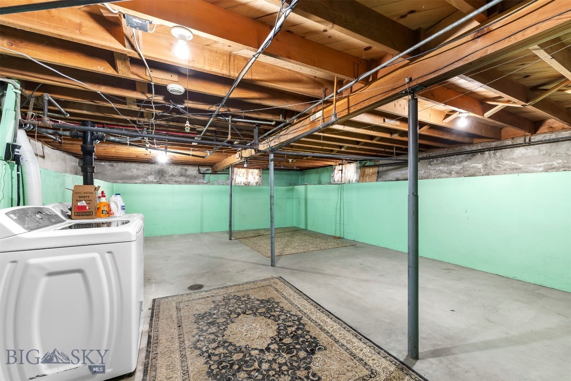 2255 North Property Photo 16