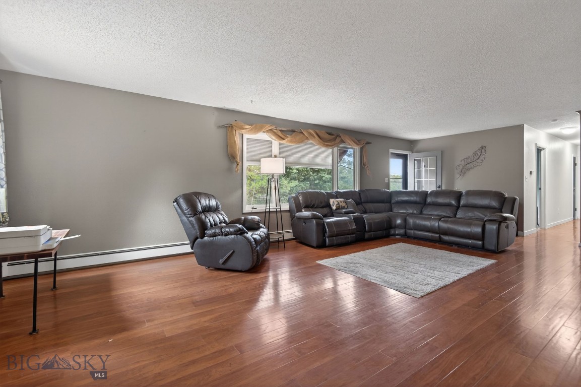 28 Pinecrest Loop Property Photo 8