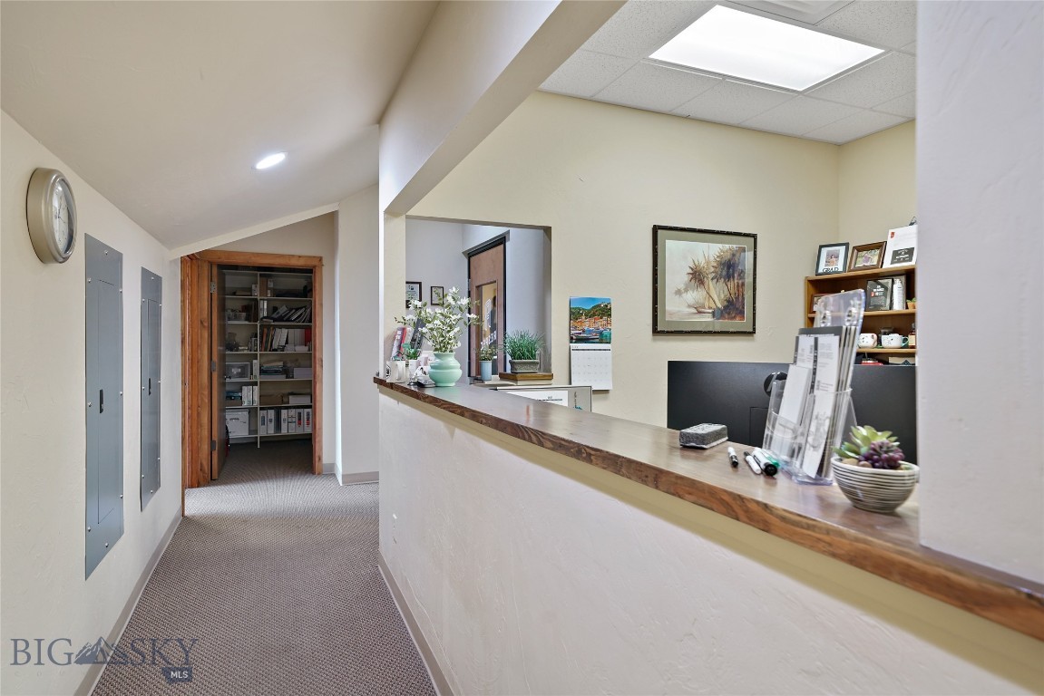 3810 Valley Commons Avenue 4 Property Photo 4
