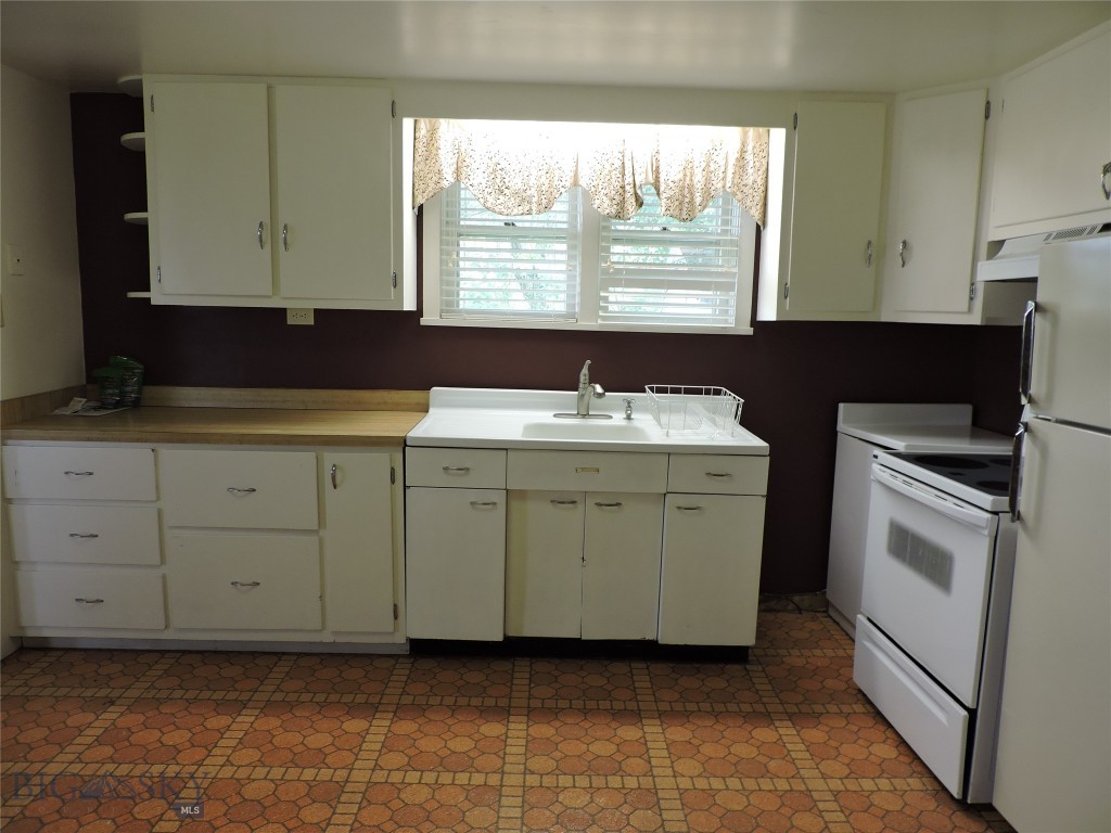 353 Waterloo Road Property Photo 14