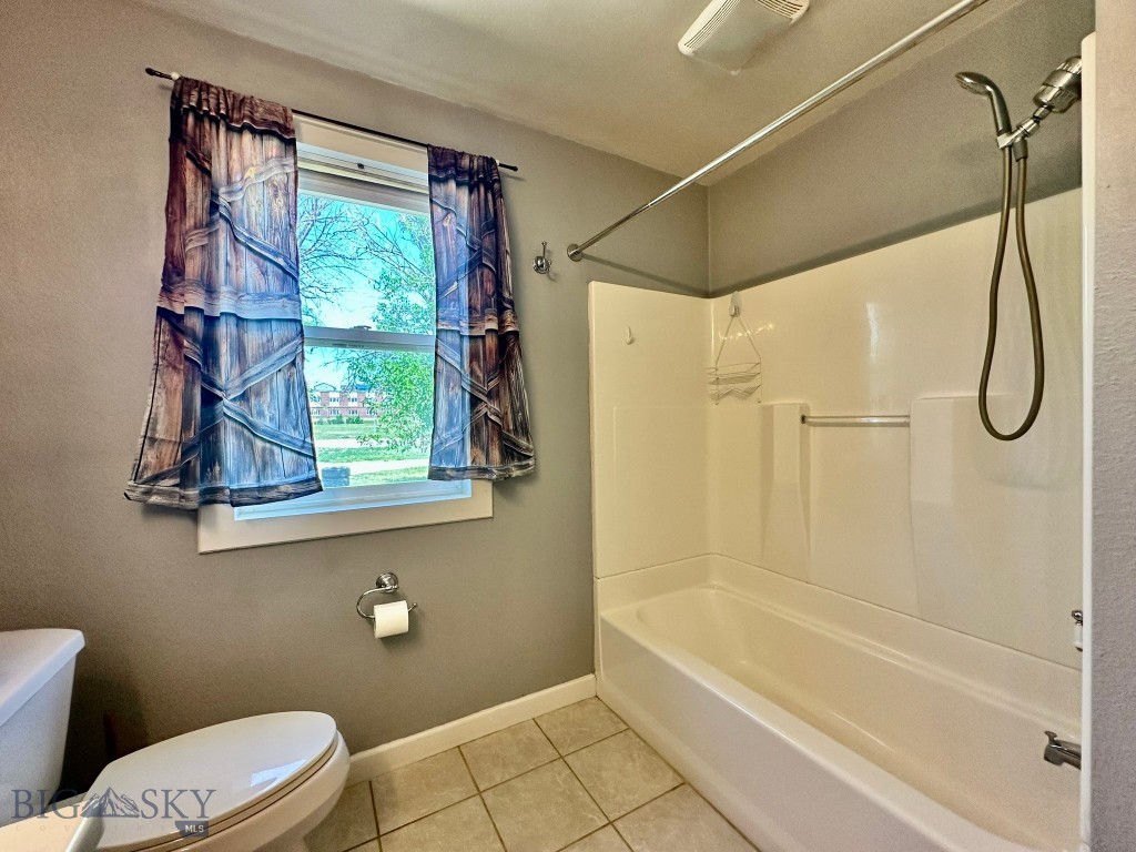 114 F Avenue Nw Property Photo 26