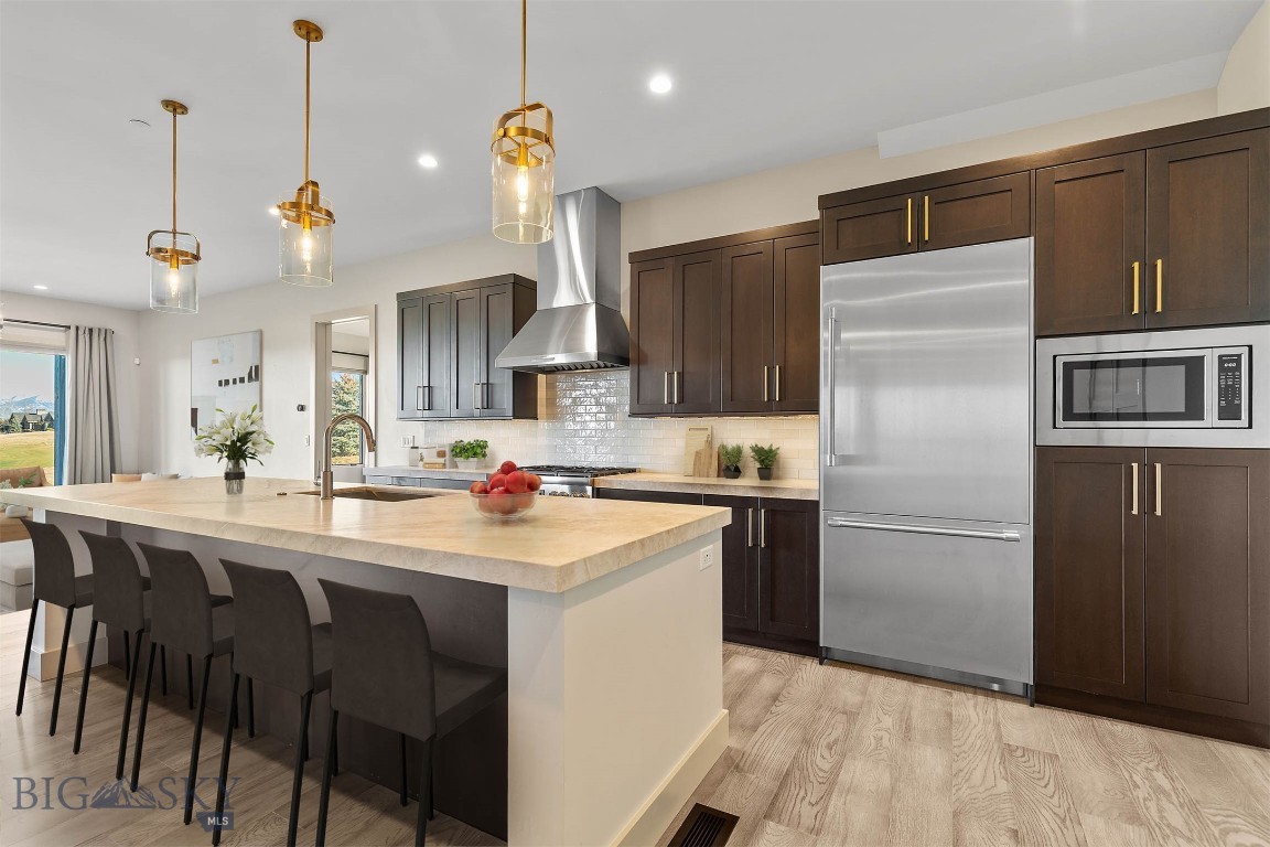 155 Balmoral Trail A Property Photo 2