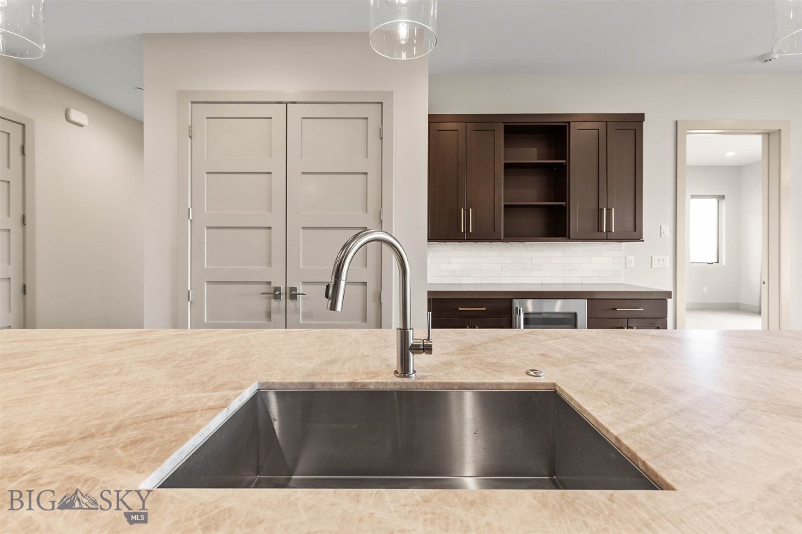 155 Balmoral Trail A Property Photo 12