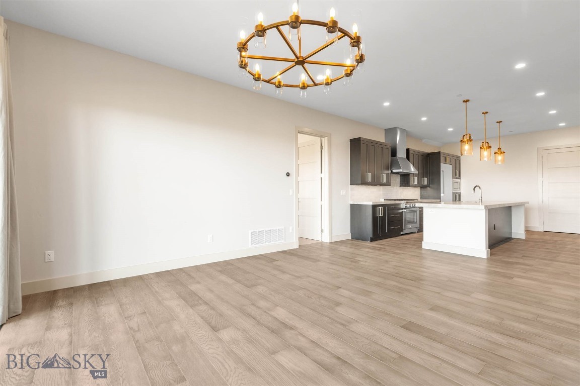 155 Balmoral Trail A Property Photo 18