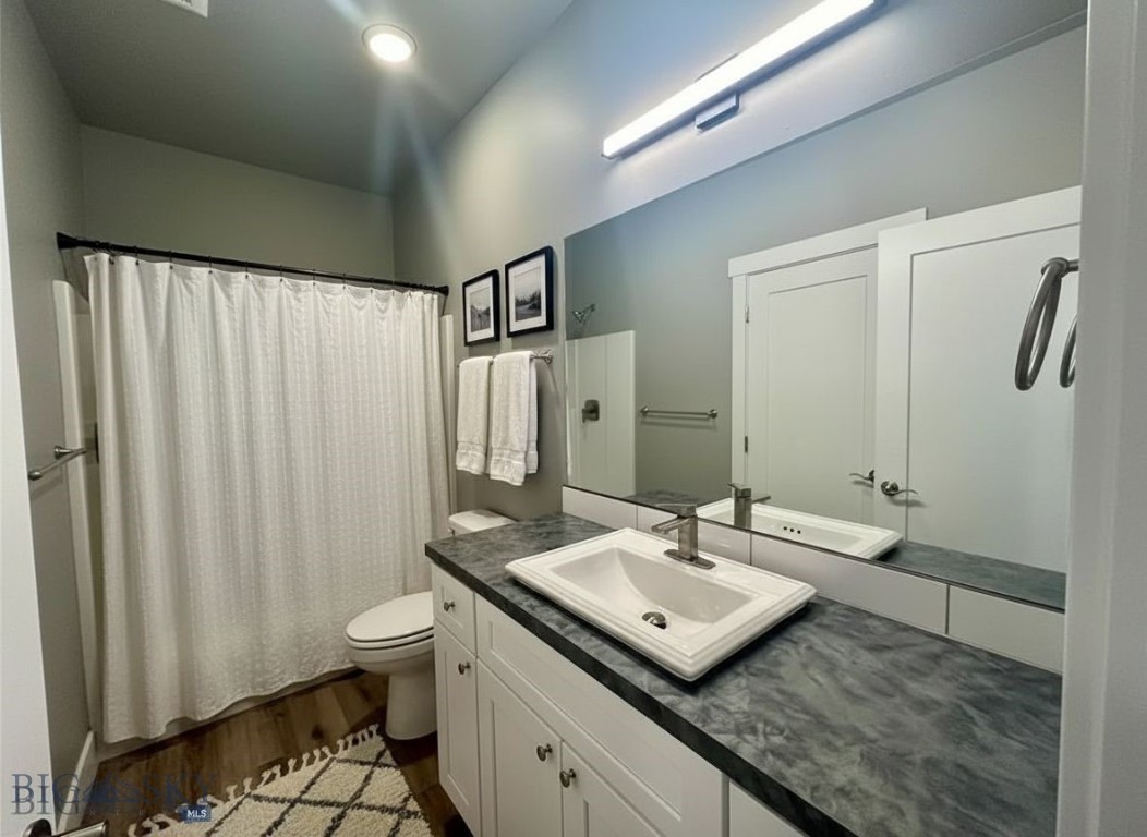 12 N Reliance Ave Property Photo 6