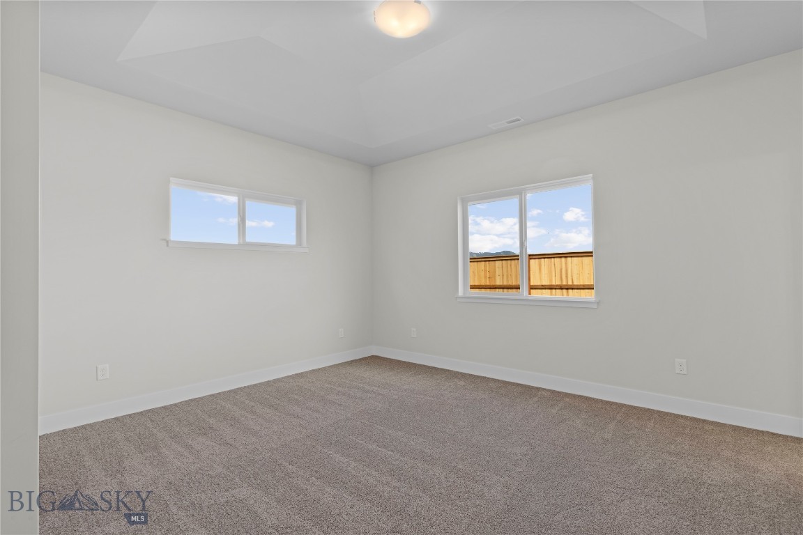 24 N Reliance Ave Property Photo 25