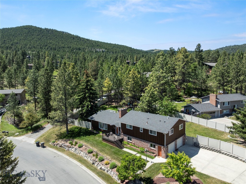 1904 Gold Rush Avenue Property Photo 4