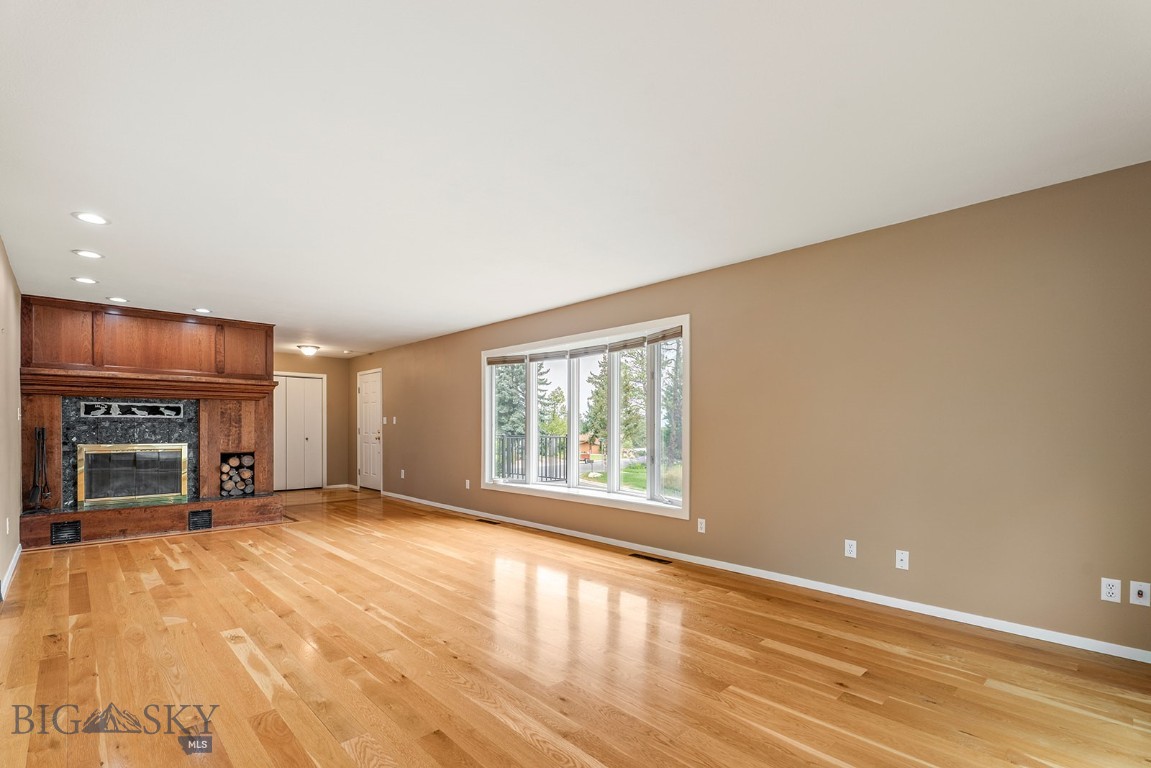 1904 Gold Rush Avenue Property Photo 6
