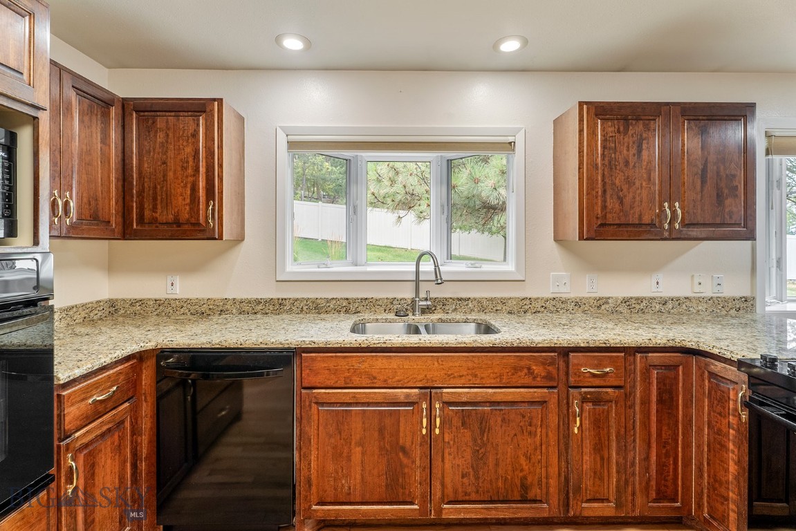 1904 Gold Rush Avenue Property Photo 16