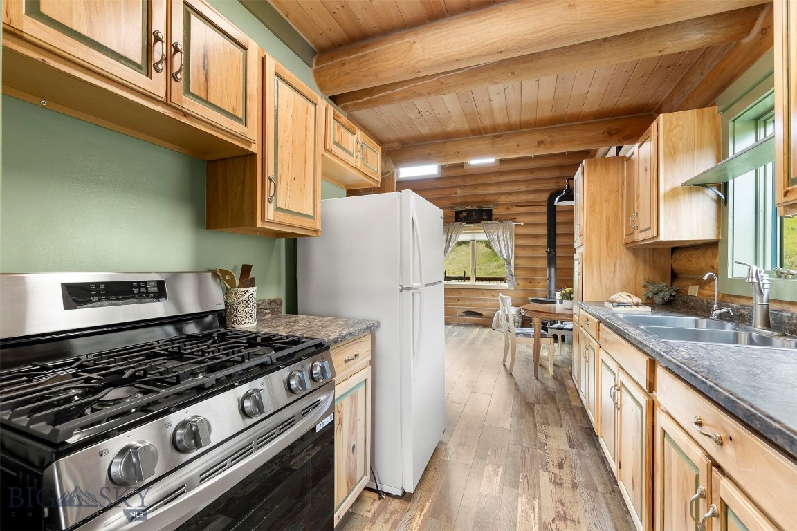 17248 Pole Gulch Property Photo 14