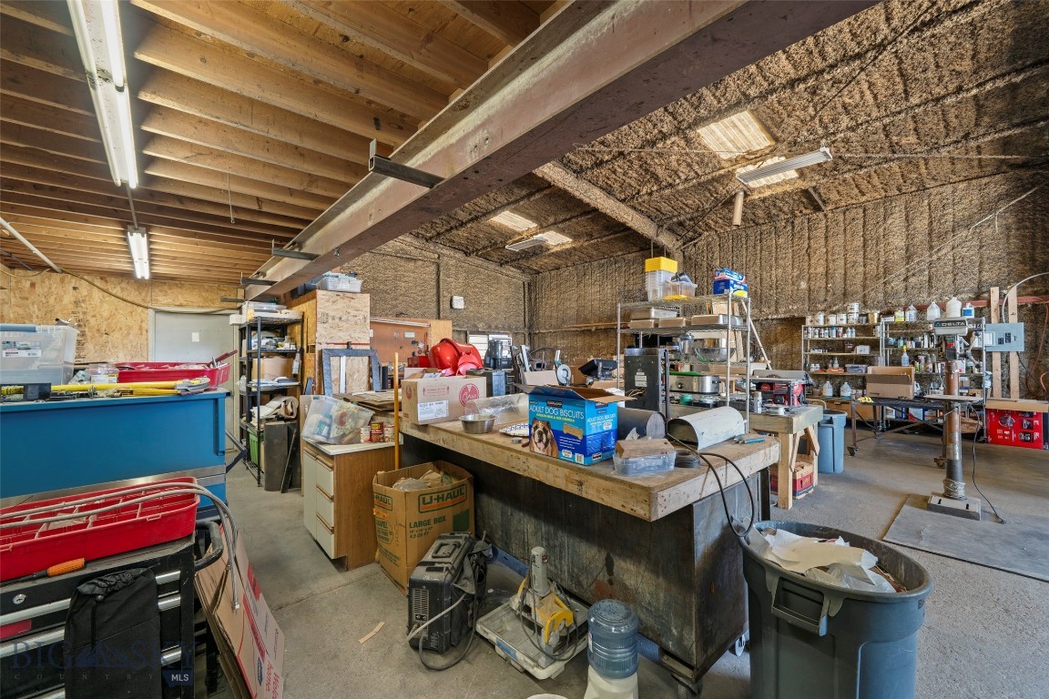 6532 Us Highway 287 Property Photo 26